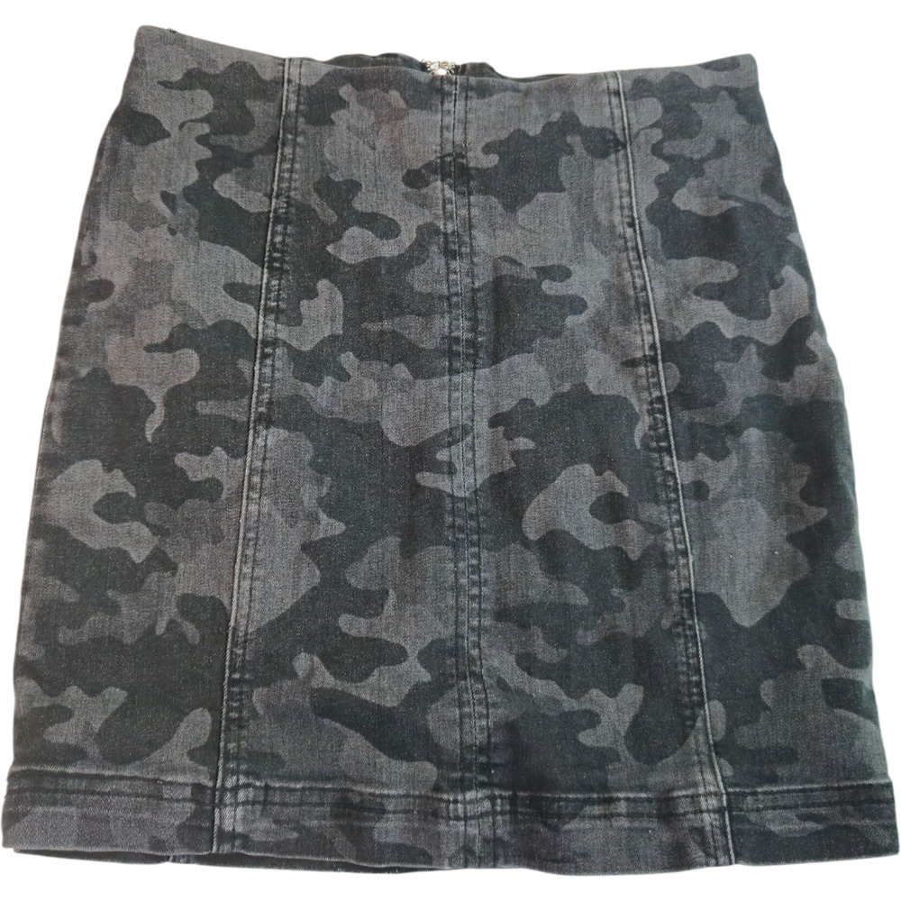 Free People Modern Gray Denim Camo Mini Skirt Size 0 Camouflage Punk Indie